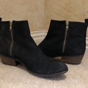 Black suede Steve Madden Boots, Size 11